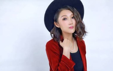 爱河吉他谱_蒋雪儿_C调指法原版弹唱谱_图片六线谱