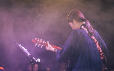 世界之大吉他谱_Jam_G调指法弹唱谱_图片六线谱
