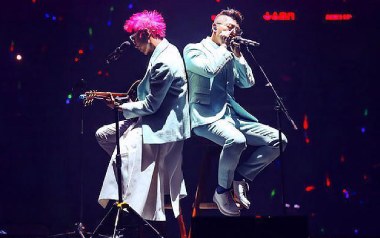 深呼吸吉他谱_羽泉_G调指法扫弦版弹唱谱_图片六线谱