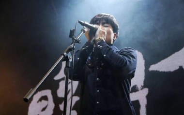 天空之际吉他谱_枯木逢春_C调原版弹唱谱_图片六线谱