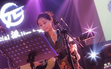 我总是没钱吉他谱_花粥_C调指法原版弹唱谱_图片六线谱