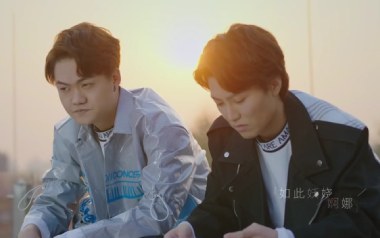 沙漠骆驼吉他谱_展展与罗罗_C调指法原版弹唱谱_图片六线谱