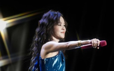 走在红毯那一天吉他谱_彭佳慧_G调原版弹唱谱_图片六线谱