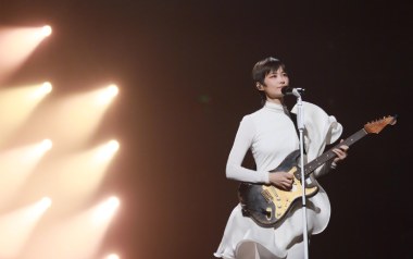 感谢你感动我吉他谱_李宇春_G调原版弹唱谱_图片六线谱