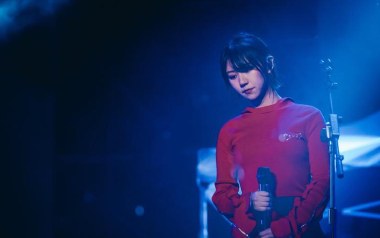 还想听你的故事吉他谱_谢春花_D调原版弹唱谱_图片六线谱