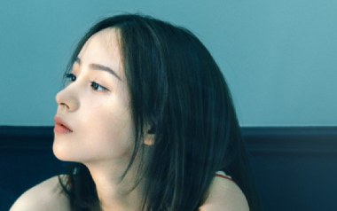 孤独她呀吉他谱_二珂_C调指法简单版弹唱谱_图片六线谱