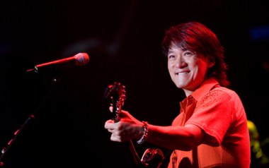 为爱情受伤吉他谱_周华健_G调指法弹唱谱_图片六线谱