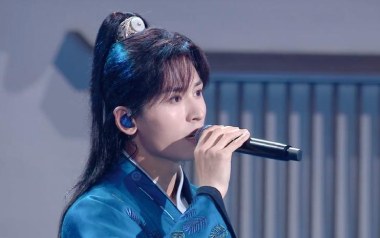 孤梦吉他谱_张哲瀚_C调指法原版弹唱谱_图片六线谱