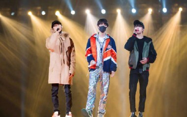 明天见吉他谱_tfboys_调原版弹唱谱_图片六线谱