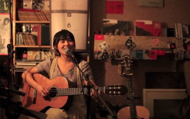 晴日共剪窗吉他谱_程璧_C调指法弹唱谱_图片六线谱