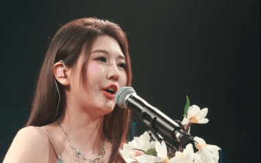 小清新吉他谱_朱主爱_C调弹唱谱_图片六线谱