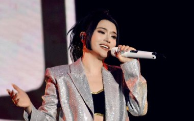 一直想着他吉他谱_庄心妍_F调指法弹唱谱_图片六线谱