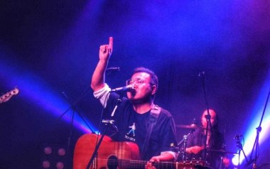 西南之南吉他谱_声音碎片_C调扫弦版弹唱谱_图片六线谱