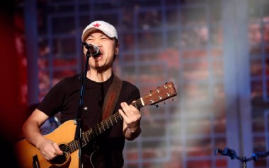 不再掩饰吉他谱_崔健_E调指法扫弦版弹唱谱_图片六线谱