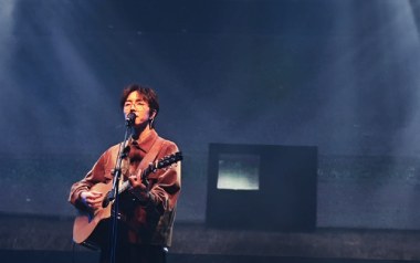 这不是理想的歌吉他谱_陈鸿宇_D调原版弹唱谱_图片六线谱