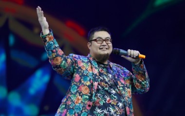 扎巴依的春天吉他谱_王洋_G调指法原版弹唱谱_图片六线谱