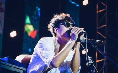 如瓮吉他谱_石岩_G调指法扫弦版弹唱谱_图片六线谱