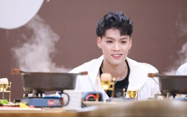 一个人去巴黎吉他谱_董又霖_G调原版弹唱谱_图片六线谱