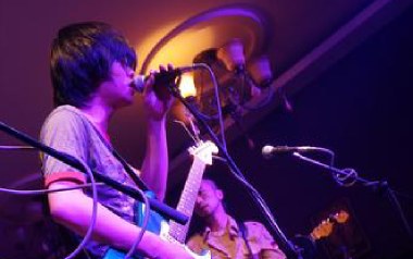 黄叶吉他谱_庙乐队_C调指法扫弦版弹唱谱_图片六线谱