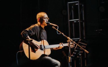 月乡吉他谱_夏小虎_C调指法弹唱谱_图片六线谱