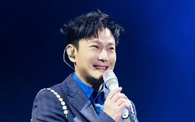太想爱你吉他谱_张信哲_C调指法原版弹唱谱_图片六线谱
