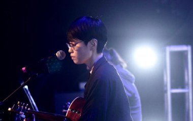 纯粹吉他谱_徐海俏_G调指法原版弹唱谱_图片六线谱