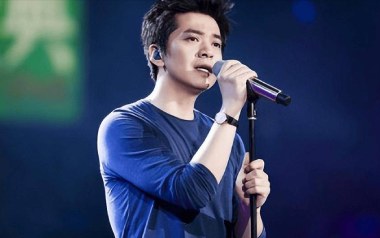 消失的月光吉他谱_李健_E调指法原版弹唱谱_图片六线谱