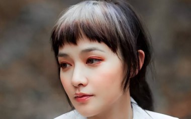 蓝旗袍吉他谱_范晓萱_A调指法原版弹唱谱_图片六线谱