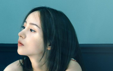 孤独她呀吉他谱_二珂_G调指法弹唱谱_图片六线谱