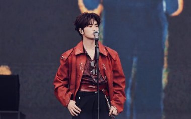 小尾巴吉他谱_陆虎_C调指法拍弦版弹唱谱_图片六线谱