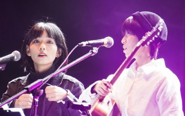 往往吉他谱_房东的猫_A调原版弹唱谱_图片六线谱