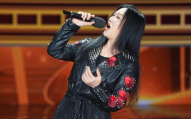 爱不释手吉他谱_李丽芬_G调指法扫弦版_图片六线谱