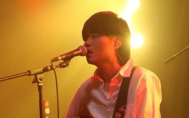 十八楼吉他谱_陈硕子_C调指法原版弹唱谱_图片六线谱