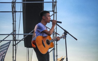 匕首吉他谱_王荻_C调指法原版弹唱谱_图片六线谱