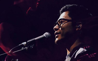 失重吉他谱_齐一_C调指法扫弦版弹唱谱_图片六线谱