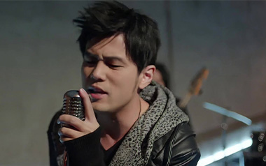 世界末日吉他谱_周杰伦_G调指法原版吉他谱_吉他弹唱教学