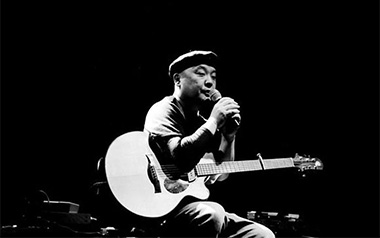 流行的云指弹吉他谱_岸部真明_特殊调弦版指弹谱_独奏六线谱