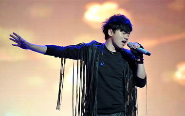 天下吉他谱_张杰_C调原版带前奏吉他谱_吉他弹唱教学