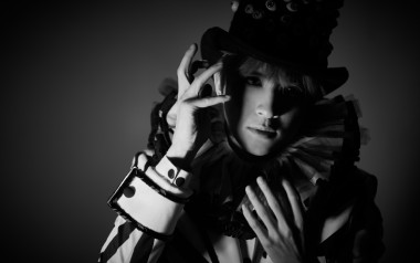 怪咖吉他谱_薛之谦_A调指法原版吉他谱_吉他弹唱教学