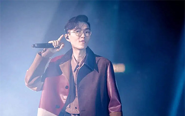 春风吹吉他谱_方大同_A调指法原版吉他谱_吉他弹唱教学