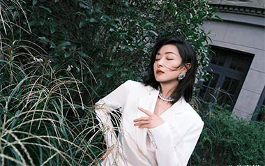 敬你吉他谱_万茜_G调指法原版吉他谱_吉他弹唱教学