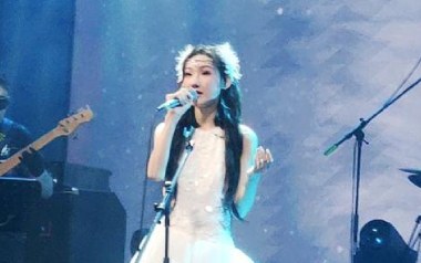 灰姑娘吉他谱_陈雪凝_D调指法原版吉他谱_吉他弹唱教学