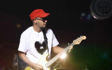 在凌晨吉他谱_张震岳_G调指法原版吉他谱_吉他弹唱教学