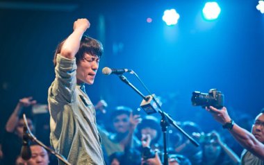 一万次悲伤吉他谱_逃跑计划_G调扫弦版吉他谱_吉他弹唱教学