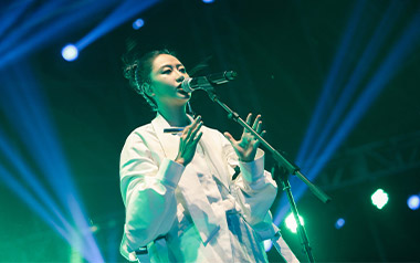 光吉他谱_陈粒_C调指法简单版吉他谱_吉他弹唱教学