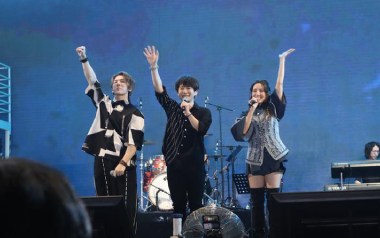 下雨天吉他谱_南拳妈妈_C调简单版吉他谱_吉他弹唱教学