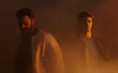 Something Just Like This指弹吉他谱_